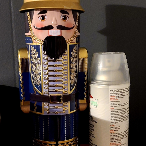 COPY - Nutcracker Tin very Nice in Good condition. You can store things inside … - Picture 6 of 6